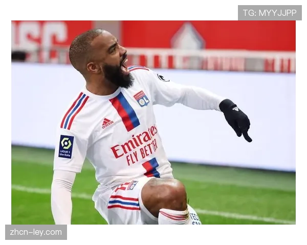 里昂1-0小胜昂热，拉卡泽特点射制胜